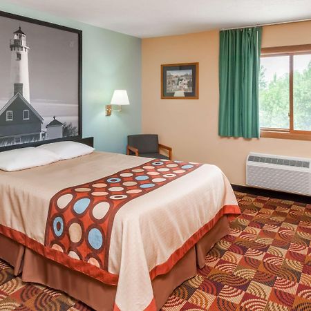 Super 8 By Wyndham Shipshewana Hotel Exterior photo