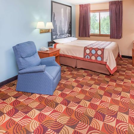 Super 8 By Wyndham Shipshewana Hotel Exterior photo