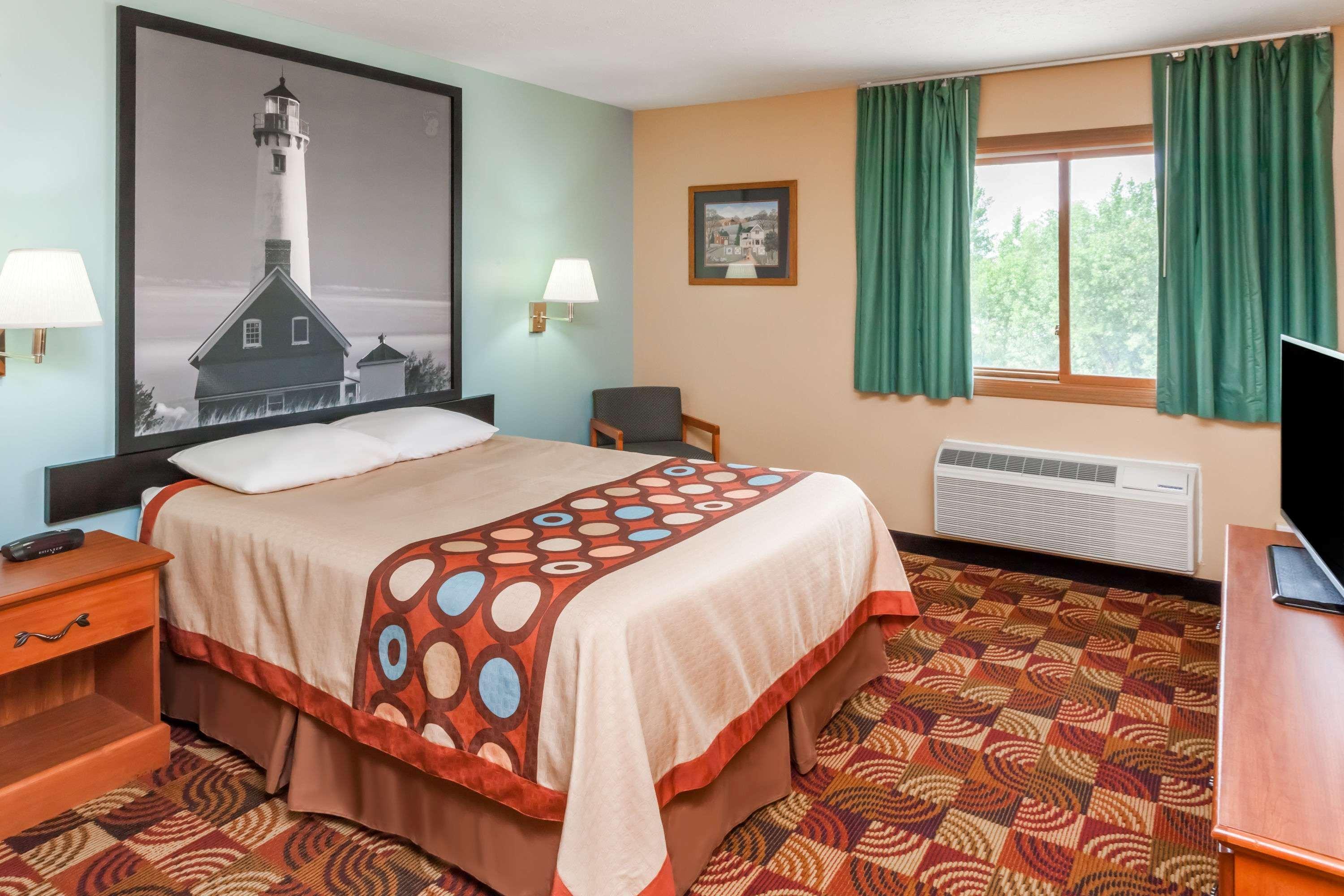 Super 8 By Wyndham Shipshewana Hotel Exterior photo