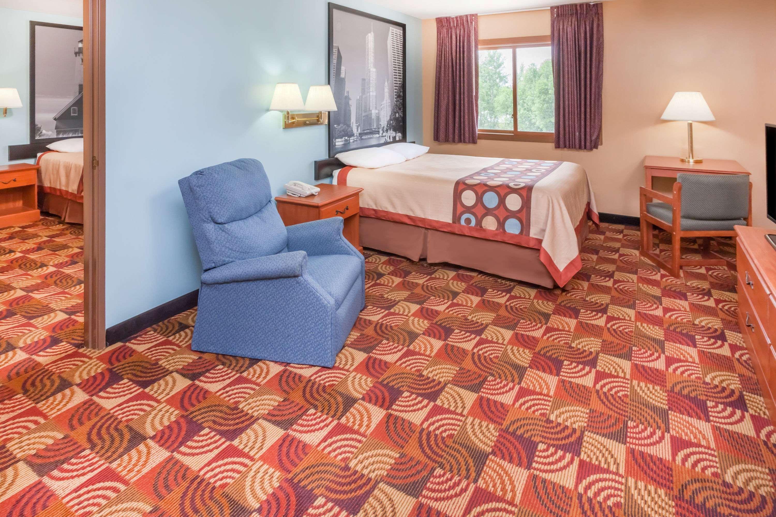 Super 8 By Wyndham Shipshewana Hotel Exterior photo