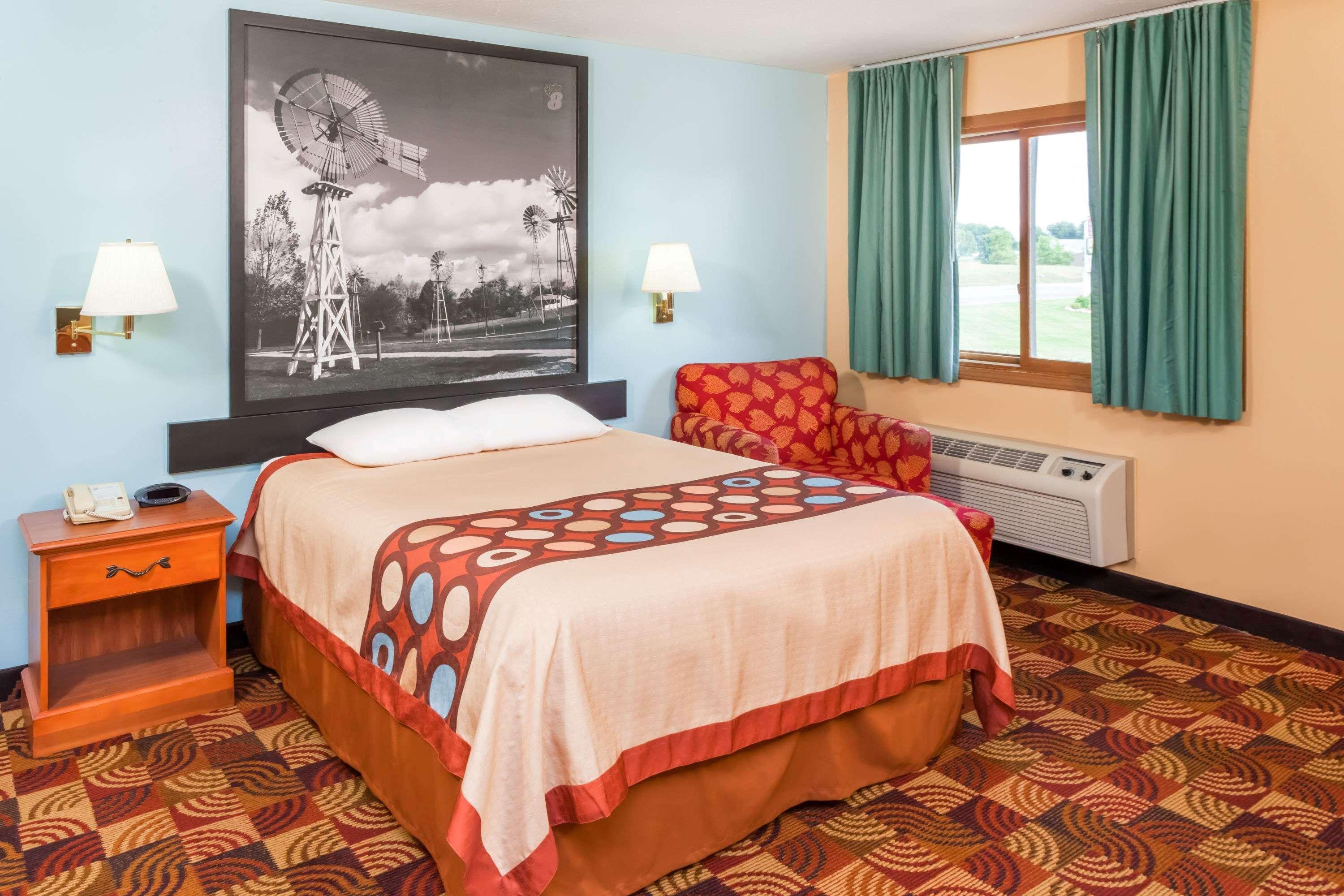 Super 8 By Wyndham Shipshewana Hotel Exterior photo